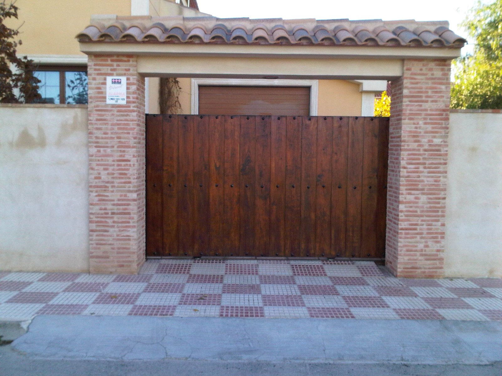 Acabados exterior - Chorro de arena (arenado) desde Alicante. Lacado y